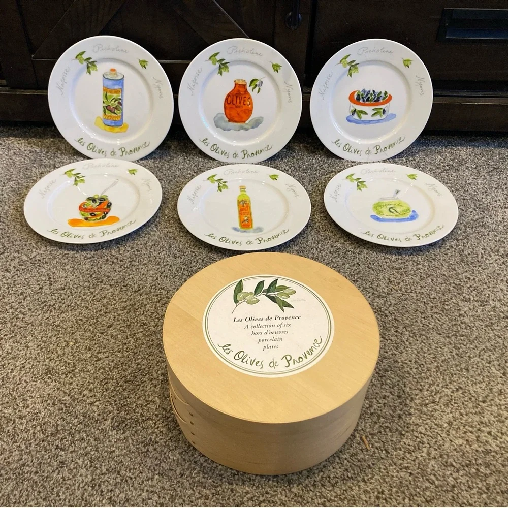 Crate & Barrel “Les Olives de Provence” Porcelain Appetizer Plates Set of 6 -New